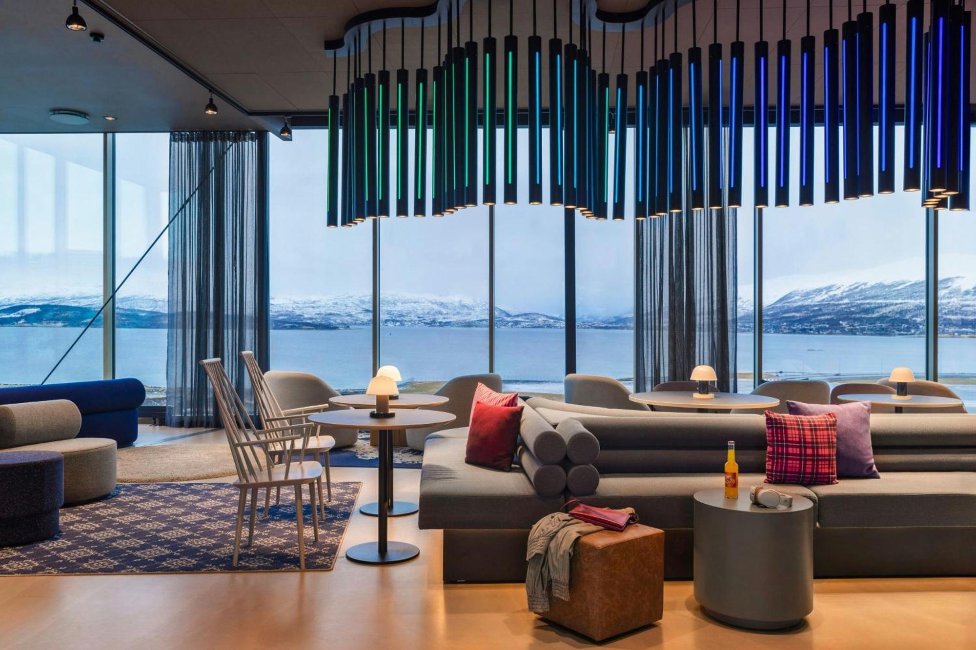 Moxy Tromso Hotel ภายนอก รูปภาพ