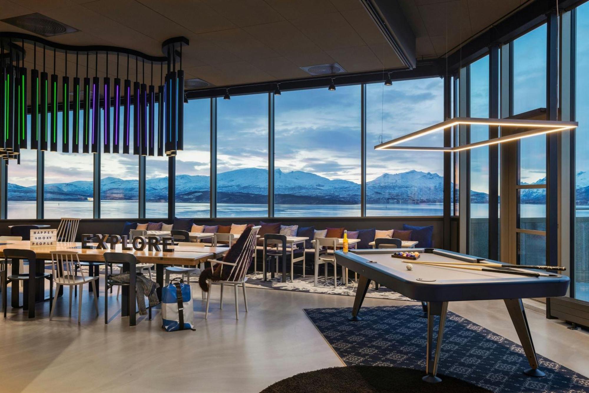 Moxy Tromso Hotel ภายนอก รูปภาพ