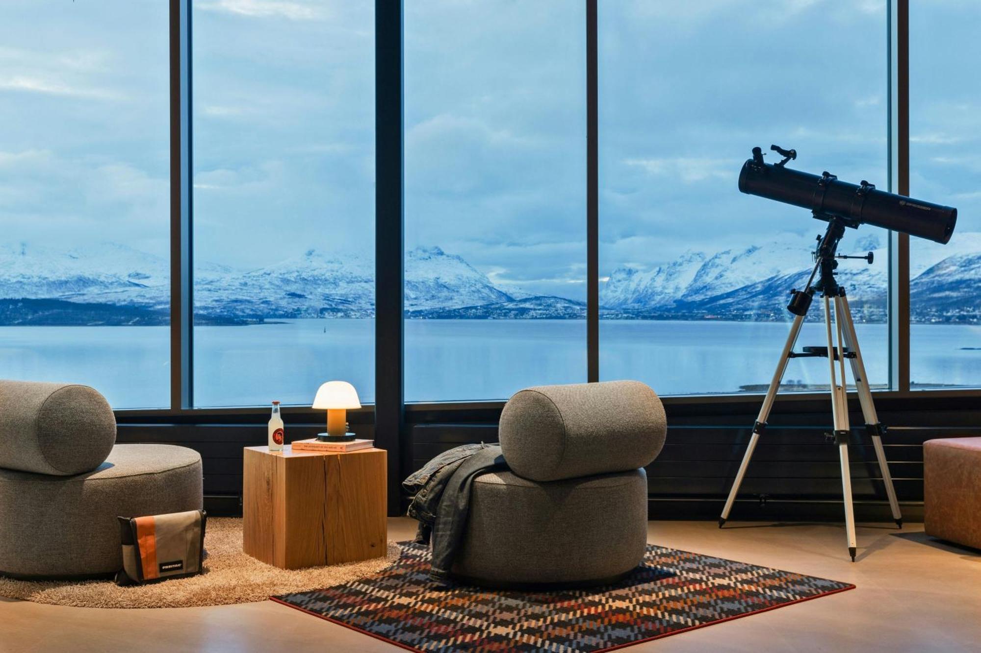 Moxy Tromso Hotel ภายนอก รูปภาพ