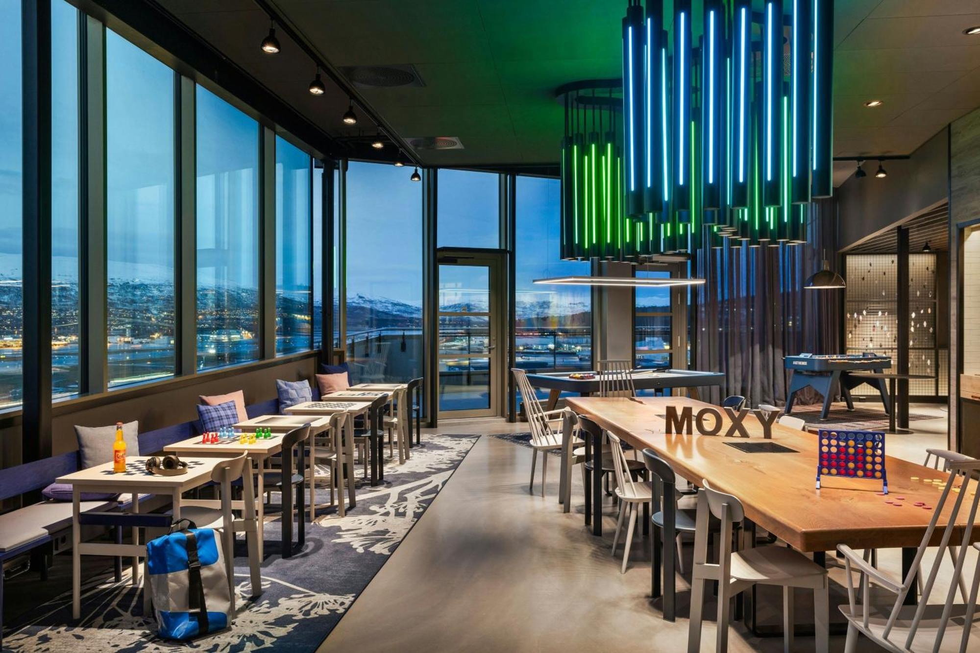 Moxy Tromso Hotel ภายนอก รูปภาพ